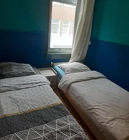 Charlotte, Not For Parties, Not A Hotel, Room With Shared Bathroom, No Kitchen Amsterdam Eksteriør bilde