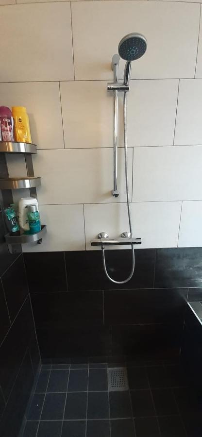 Charlotte, Not For Parties, Not A Hotel, Room With Shared Bathroom, No Kitchen Amsterdam Eksteriør bilde