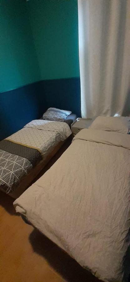 Charlotte, Not For Parties, Not A Hotel, Room With Shared Bathroom, No Kitchen Amsterdam Eksteriør bilde