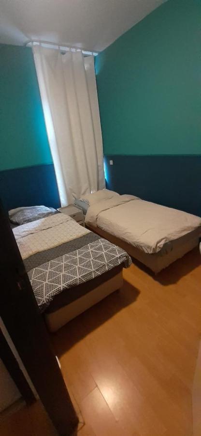 Charlotte, Not For Parties, Not A Hotel, Room With Shared Bathroom, No Kitchen Amsterdam Eksteriør bilde